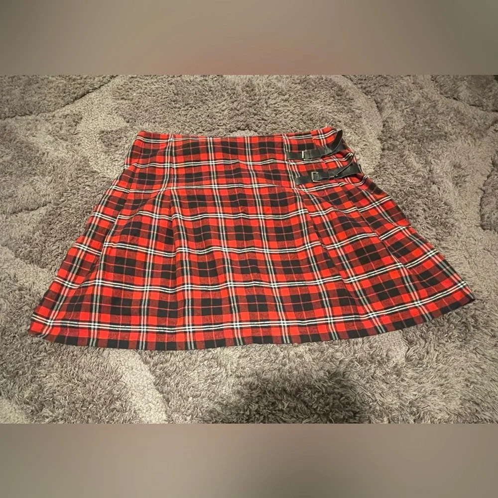 SHEIN Curve Red/Black/White Plaid Skater Skirt with Belt Buckles 3XL - Picture 1 of 6